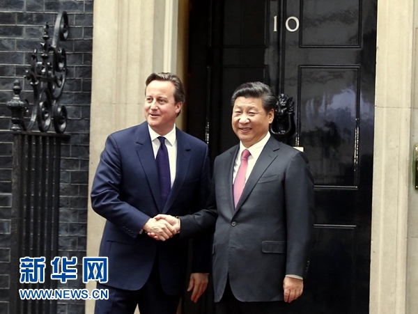 10月21日，國(guó)家主席習(xí)近平在倫敦唐寧街首相府同英國(guó)首相卡梅倫舉行會(huì)談。 新華社記者 鞠鵬 攝 
