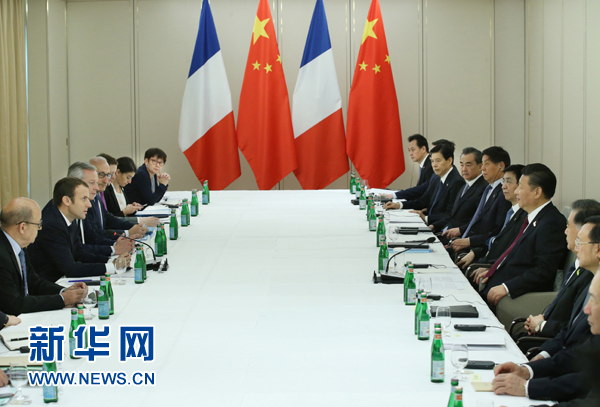7月8日，國家主席習(xí)近平在漢堡會見法國總統(tǒng)馬克龍。新華社記者 姚大偉 攝