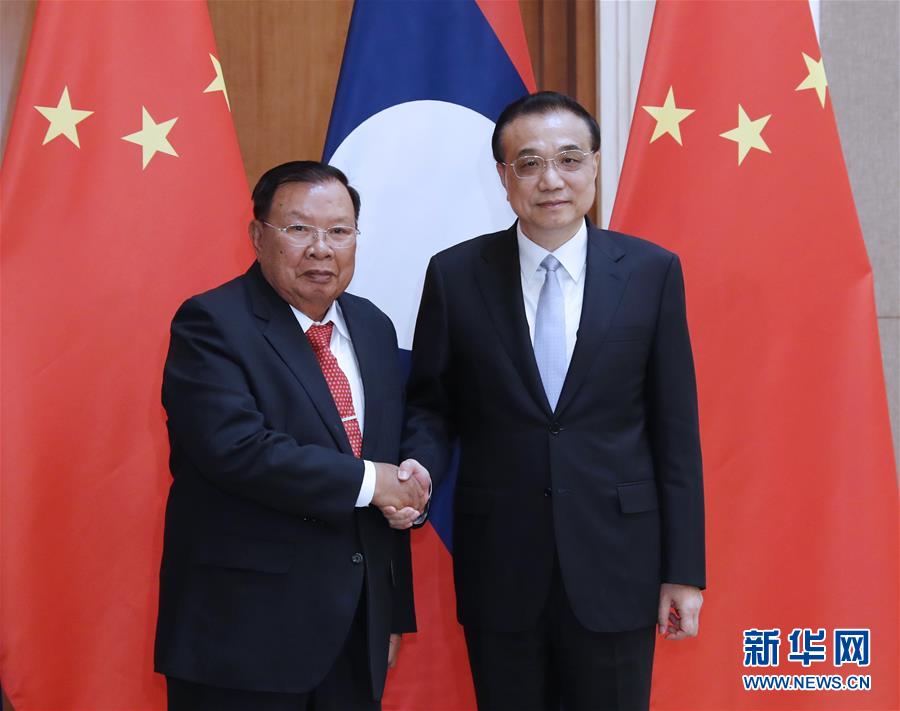 （時(shí)政）李克強(qiáng)會(huì)見老撾人革黨總書記、國家主席本揚(yáng)