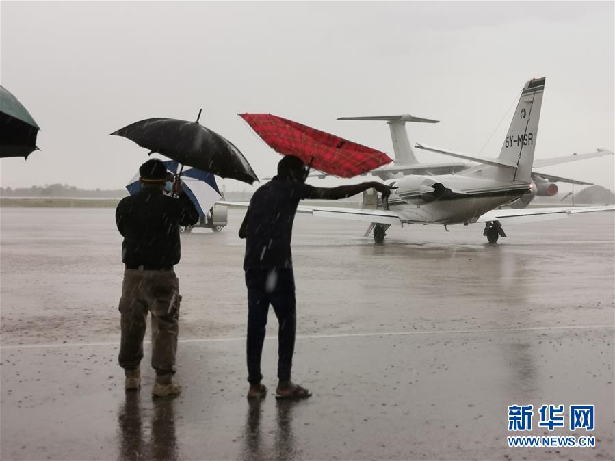 （國際&middot;圖文互動）（1）一場飛越非洲三國援助同胞的&ldquo;生死賽跑&rdquo;