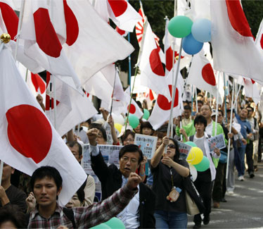 日右翼與新納粹能撇清嗎？