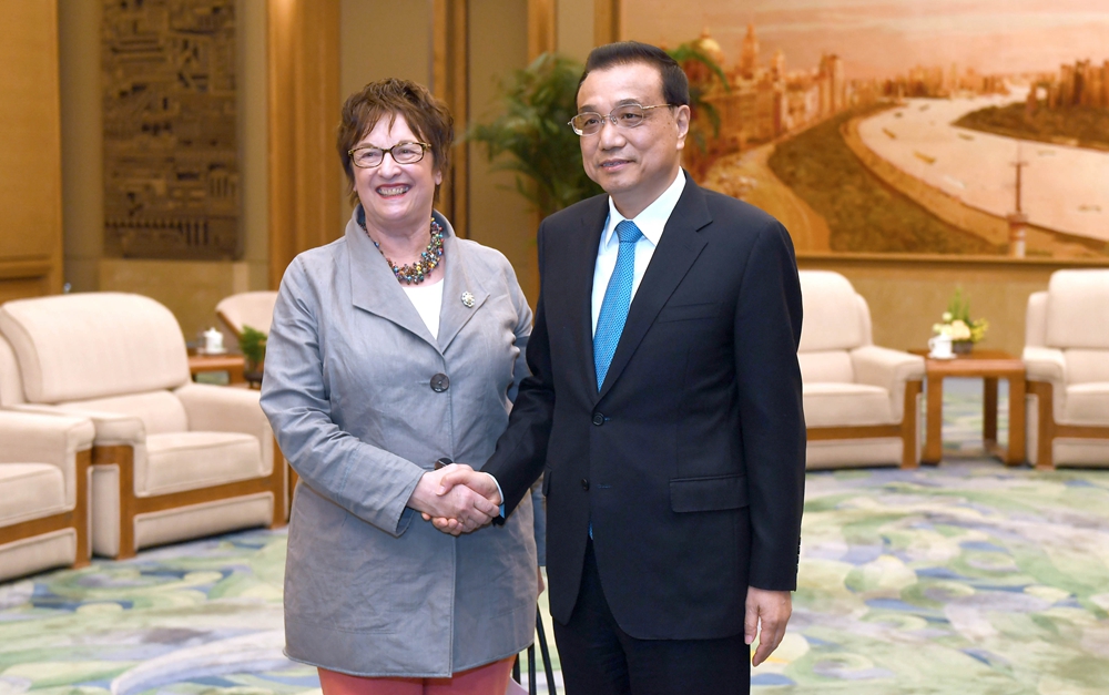 李克強(qiáng)會(huì)見德國總理特別代表、經(jīng)濟(jì)和能源部長(zhǎng)齊普里斯