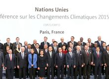 習近平出席氣候變化巴黎大會、訪問津巴布韋和南非并主持中非合作論壇峰會（2015.11.29-2015.12.5）