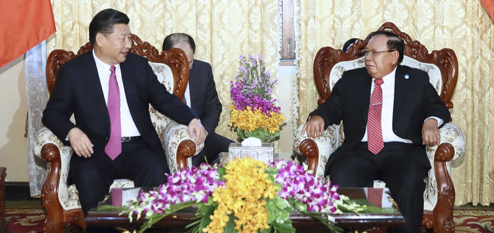 習(xí)近平同老撾人民革命黨中央委員會(huì)總書記、國(guó)家主席本揚(yáng)舉行會(huì)談