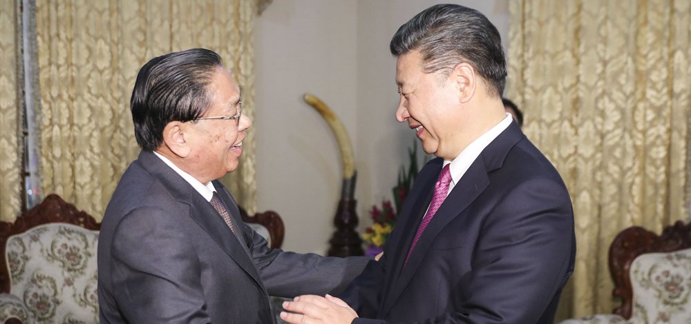 習(xí)近平會(huì)見老撾人民革命黨中央委員會(huì)前總書記、前國(guó)家主席朱馬里