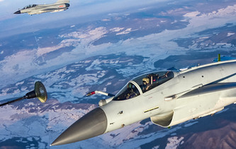 2017軍旅影像：這一年，中國戰(zhàn)機很忙