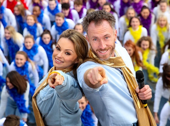 一起來battle！325名英國(guó)舞者大跳迪斯科破吉尼斯世界紀(jì)錄