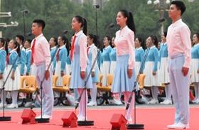 聽共青團員和少先隊員的心聲：請黨放心，強國有我！